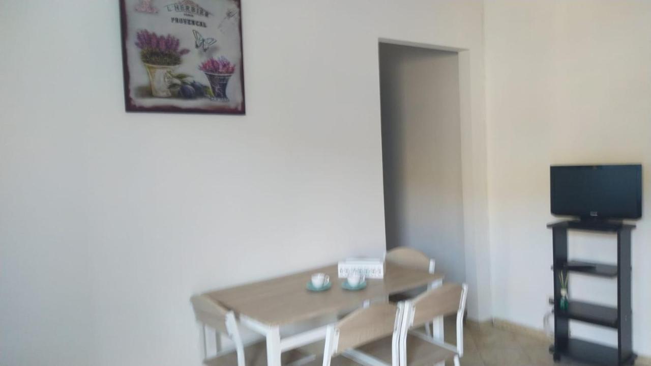 Da Pino Apartment Vallebona Bagian luar foto